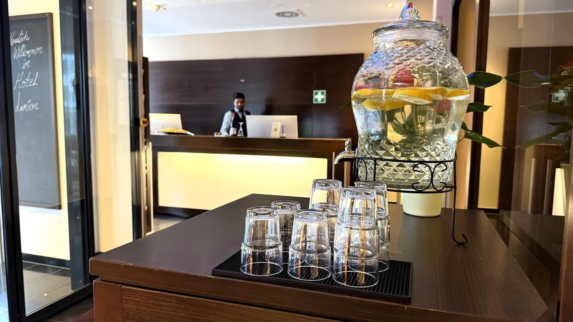 Hotel Lumiere An Der Messe Francfort-sur-le-Main 4*,