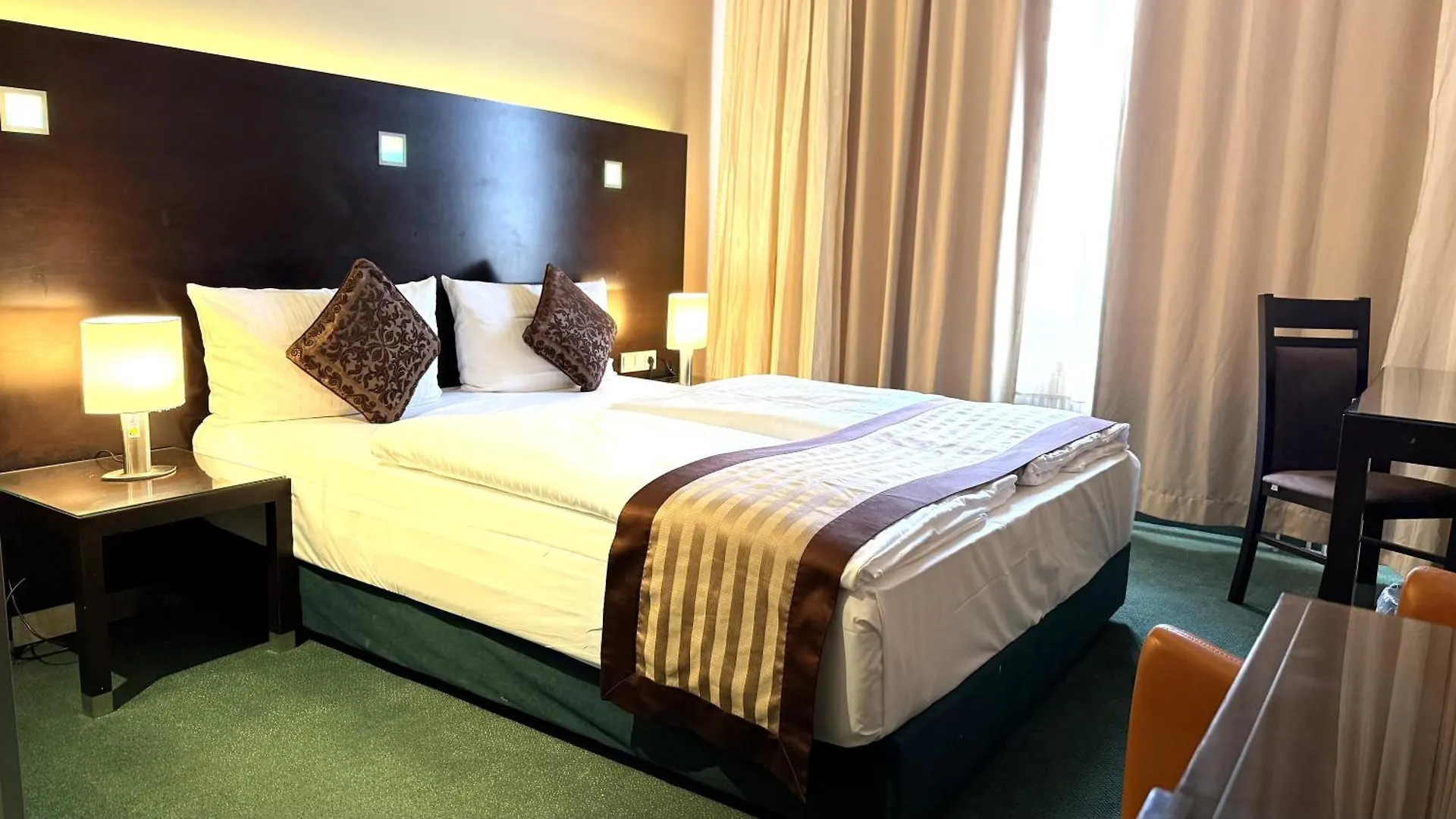 Hotel Lumiere An Der Messe Francfort-sur-le-Main