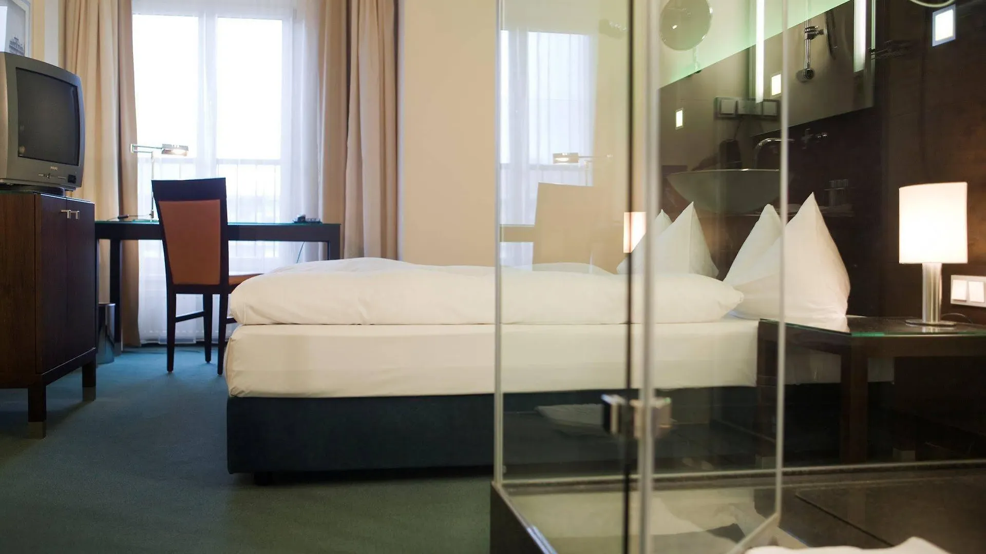 Hotel Lumiere An Der Messe 